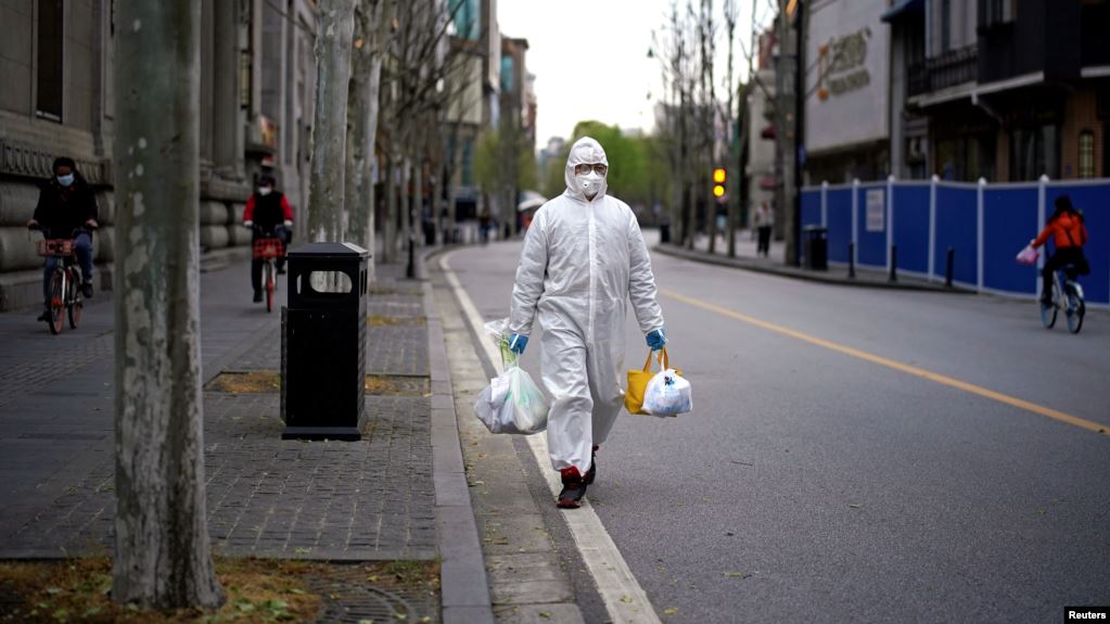 ساکنان شهر «ووهان» می‌گویند تعداد مرگ بر اثر کرونا در این شهر بسیار بالاتر از آمار اعلام شده دولت چین است