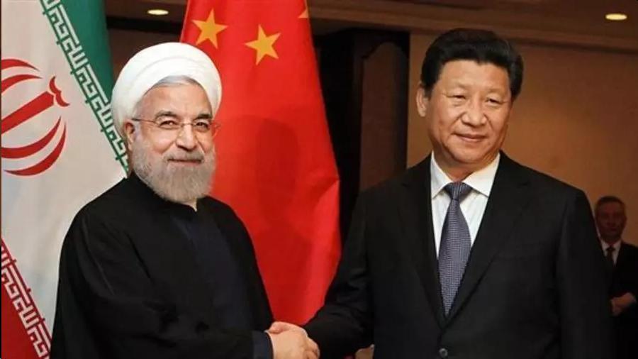 در نیویورک تایمز آمده است: به اجرا درآمدن پیمان استراتژیک ایران و چین، ضربه‌ سختی است بر سیاست تهاجمی دولت ترامپ در قبال ایران، و خروج یکجانبه‌اش از توافق هسته‌ای سال ۲۰۱۵ © DR