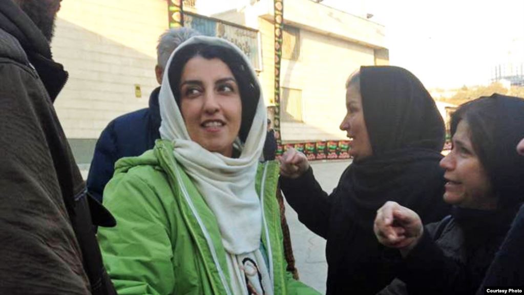 کرونا در زندان زنجان؛ نرگس محمدی: با سرم و آمپول سر پایم کردند تا فیلم بگیرند