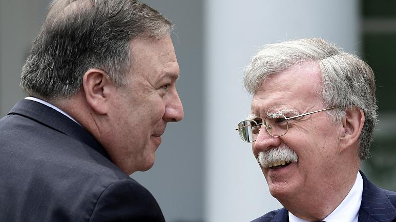 «دروغ‌‌‌پراکنی‌های یک خائن»؛ واکنش مایک پمپئو به کتاب جان بولتون