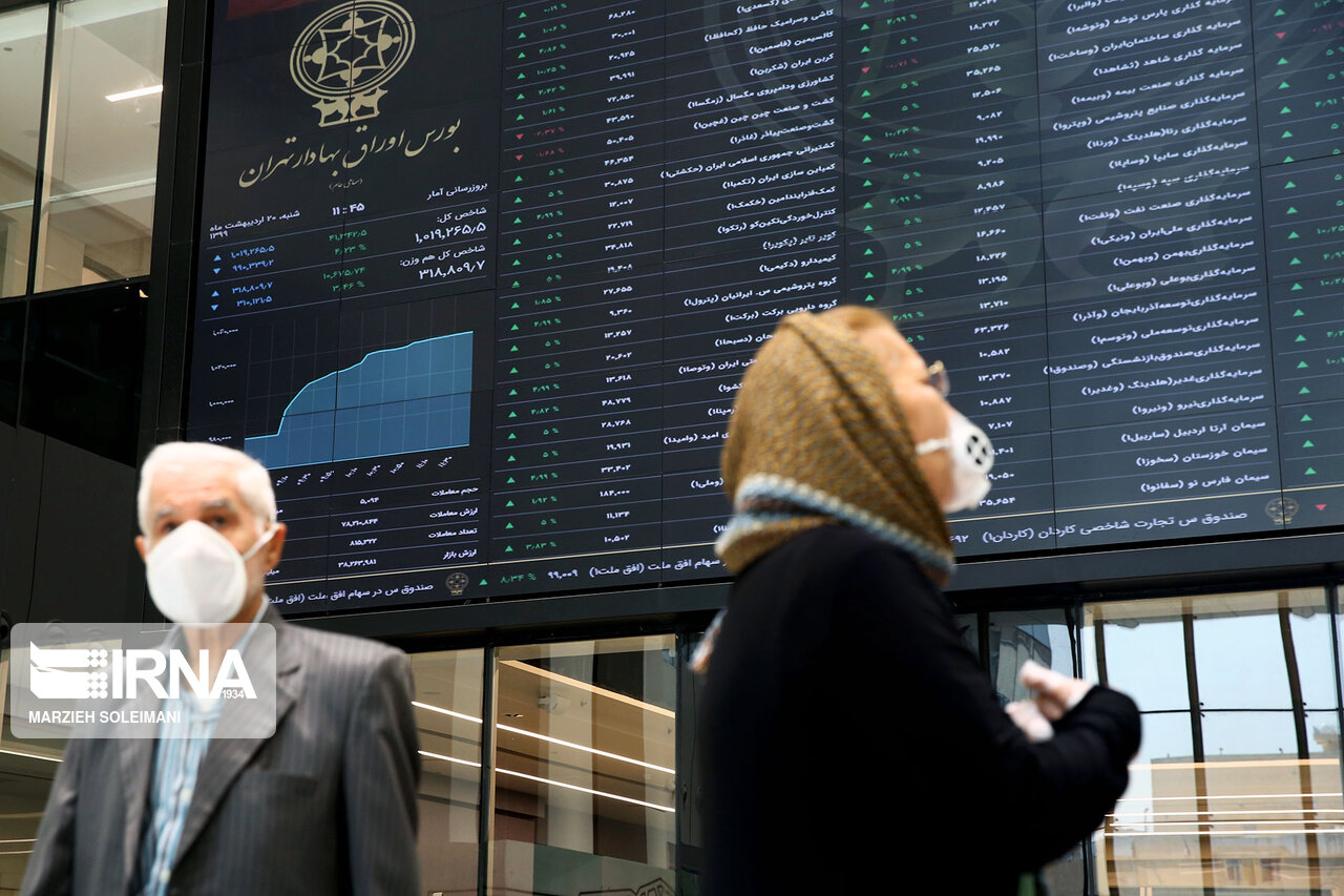 ضد و نقیض حتا در یک صفحه خبرگزاری رژیم چسبیده به هم 