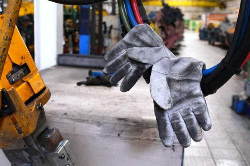 «جهش تولید»؟! با کدام تولید؟! با کدام اقتصاد پویا و باثبات؟!